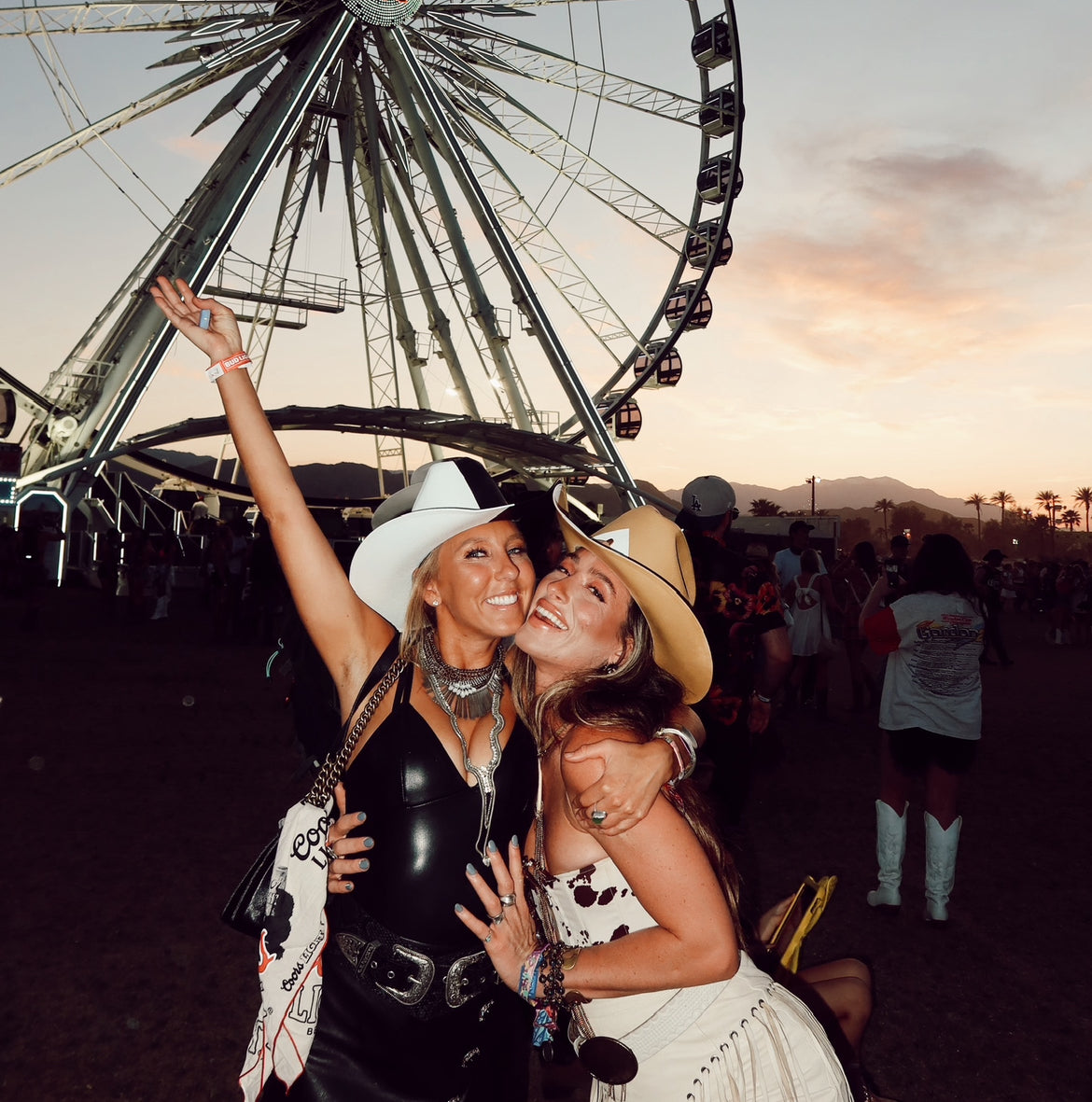 FESTIVAL